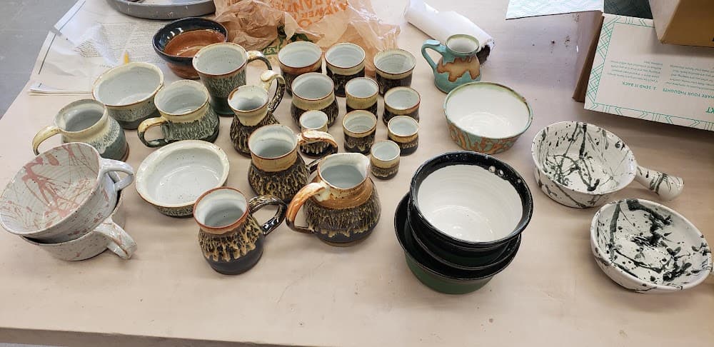 Bowls & dinnerware